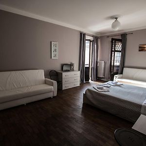 Camera standard con letto king size